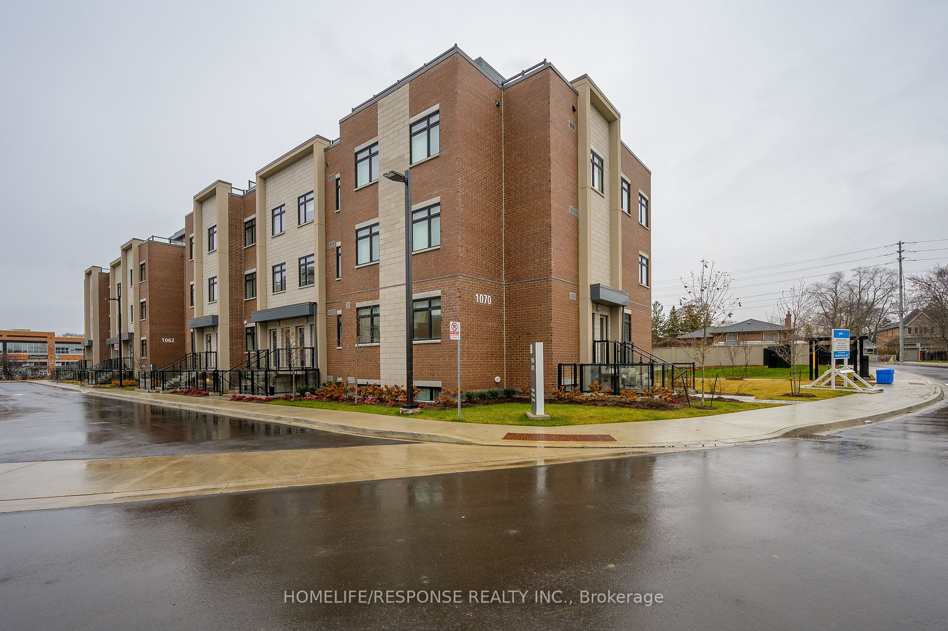 1070 DOUGLAS MCCURDY COMM, #119