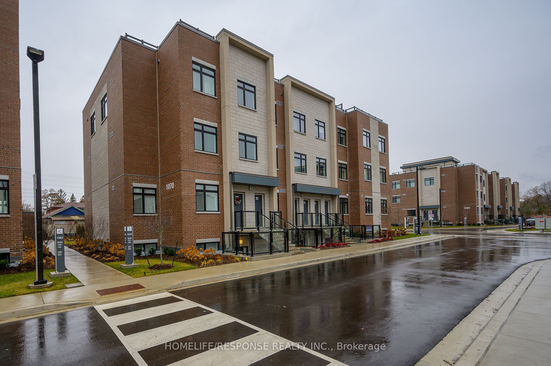 1070 DOUGLAS MCCURDY COMM, #119