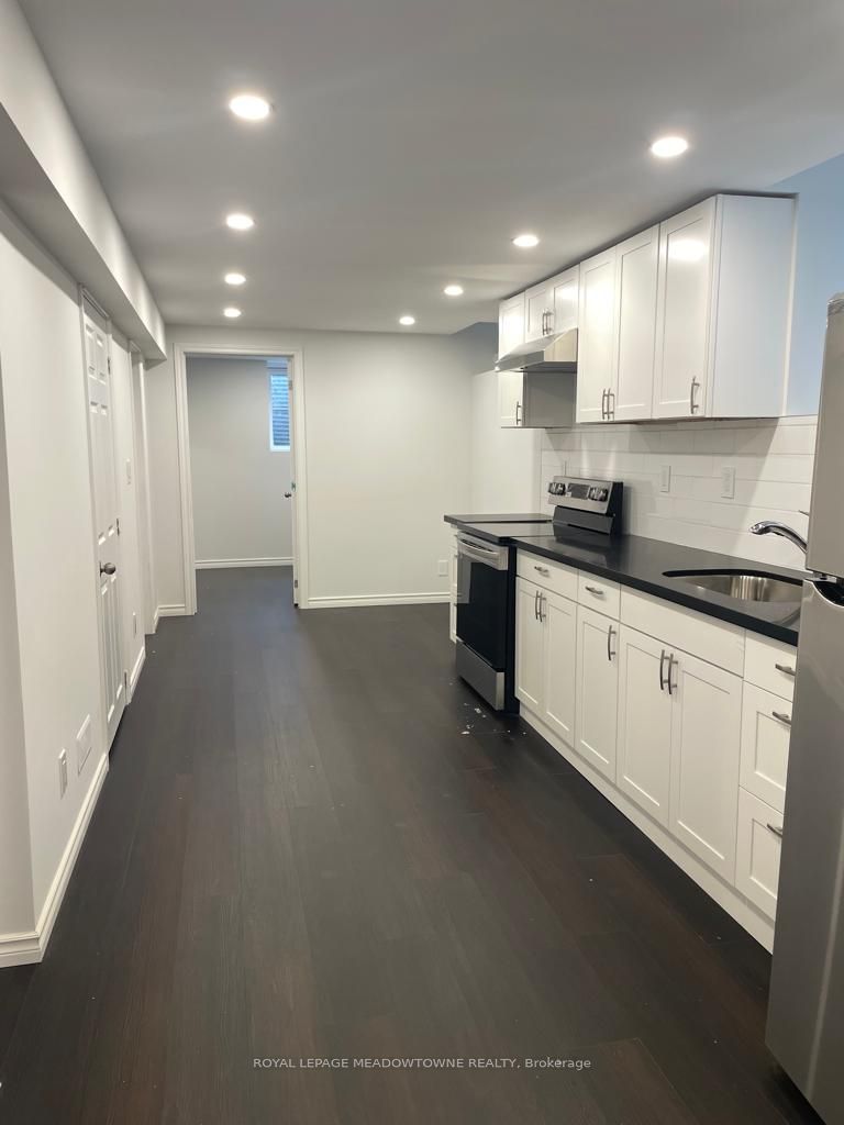 3966 Arbourview Terr, #Lower