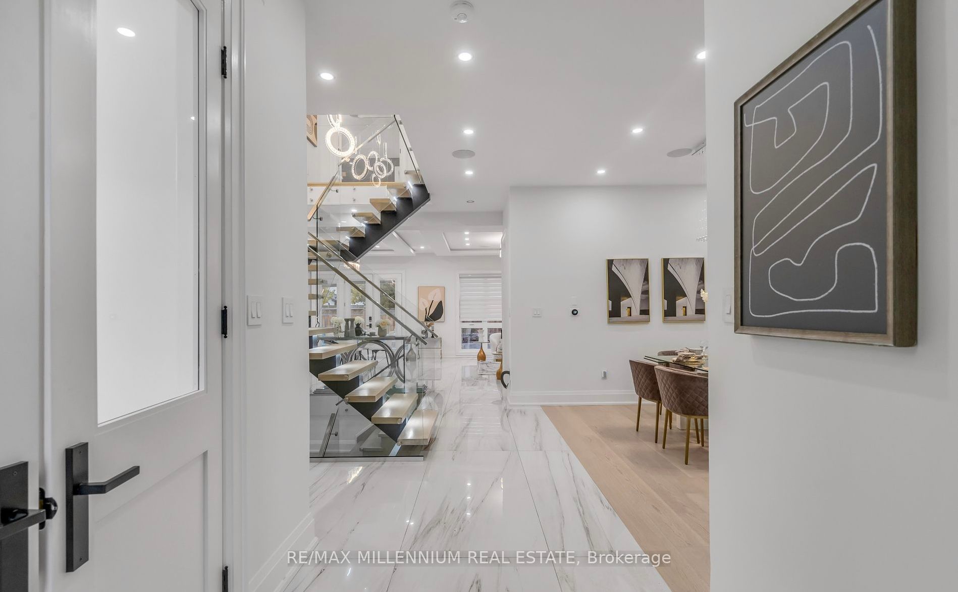 246 Edenbridge Dr
