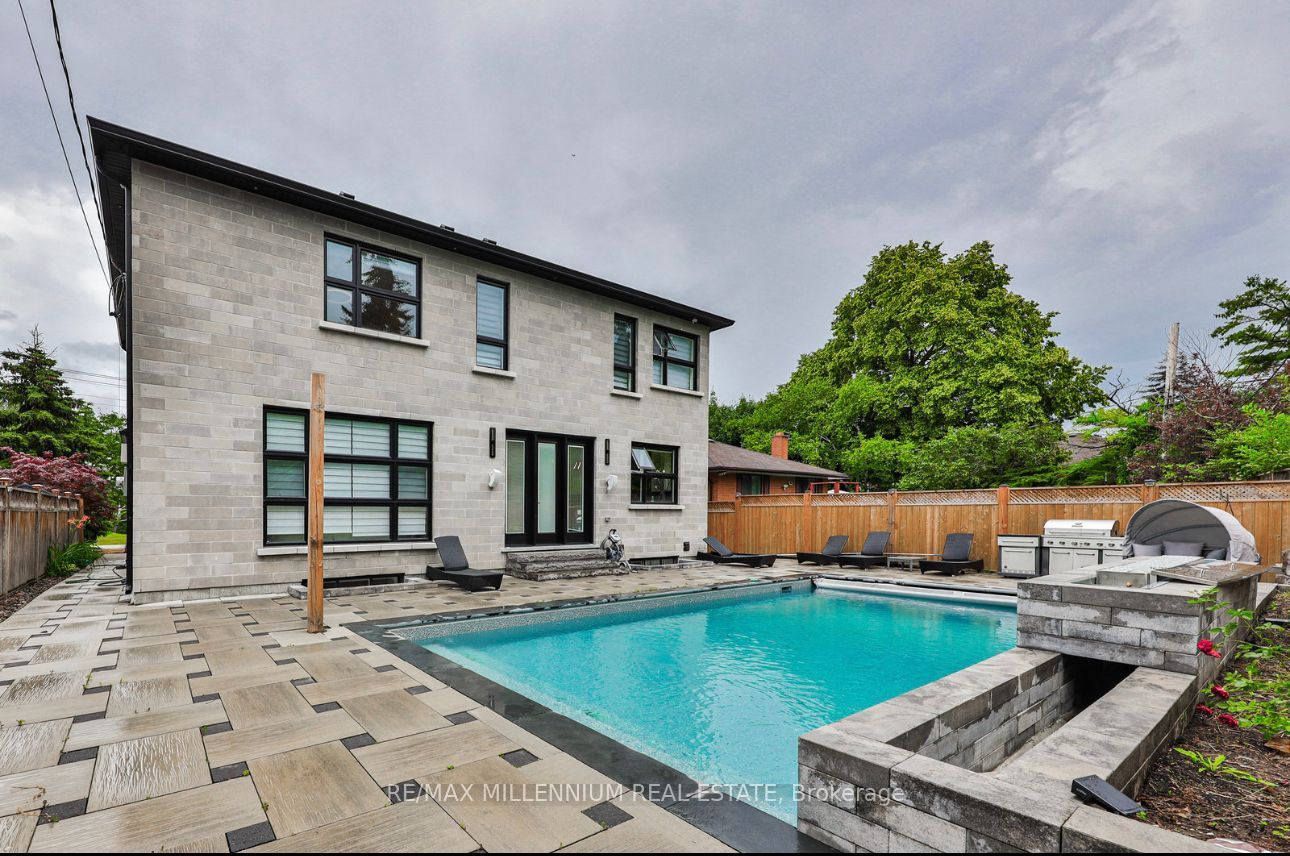 246 Edenbridge Dr