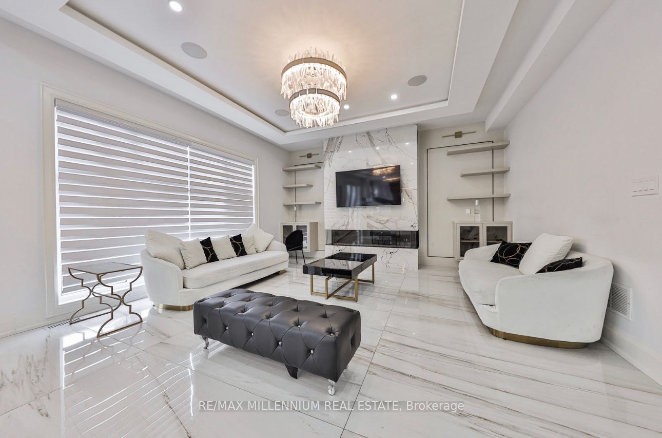 246 Edenbridge Dr