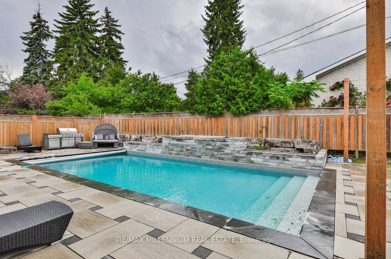 246 Edenbridge Dr
