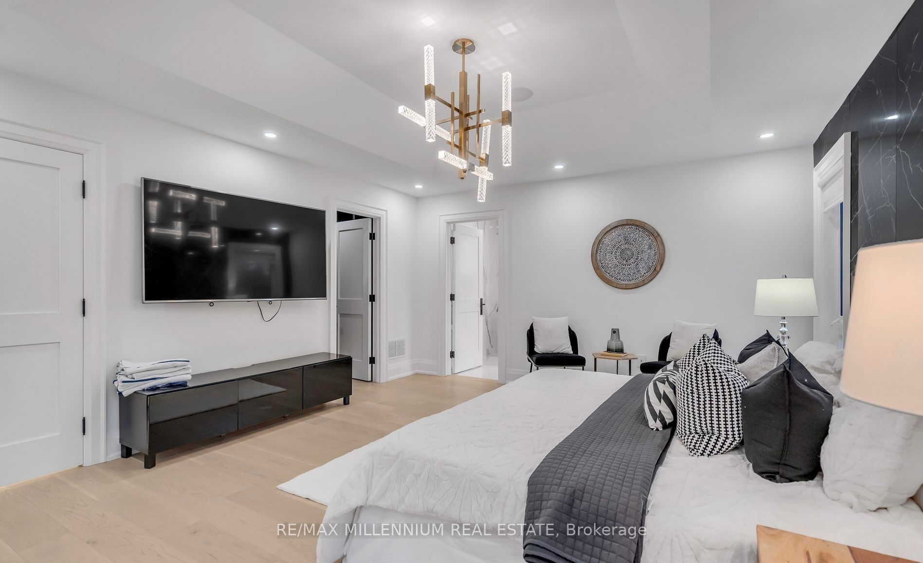 246 Edenbridge Dr