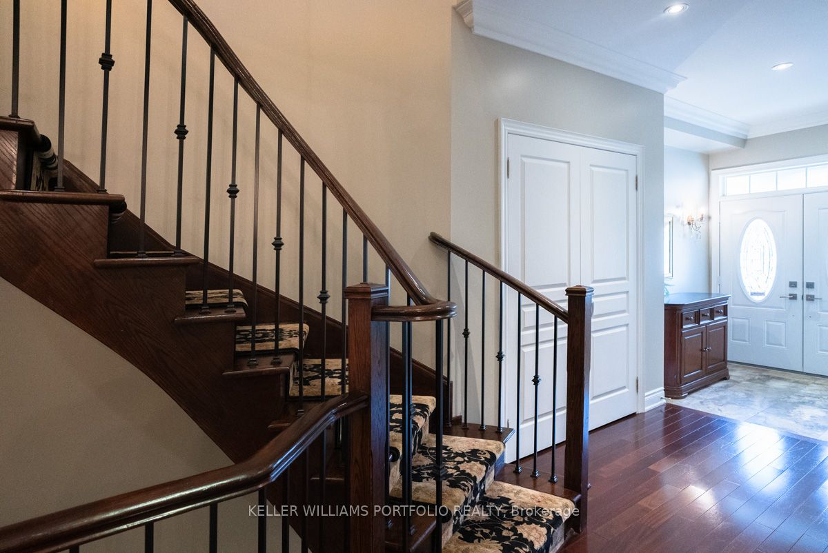 3122 Cardross Crt