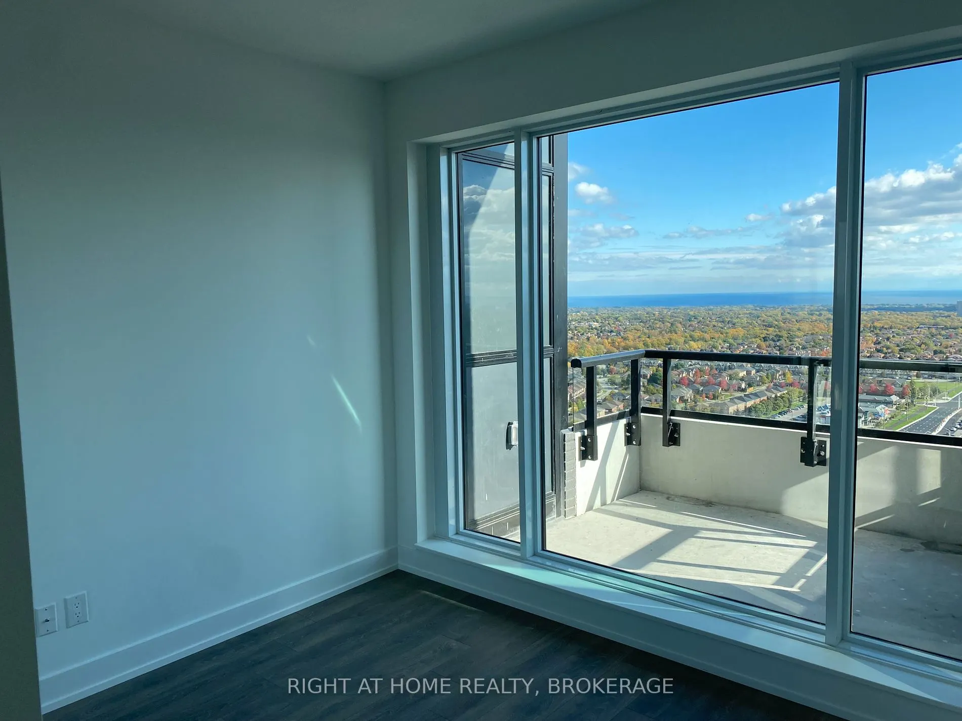 297 Oak Walk Dr, #2503