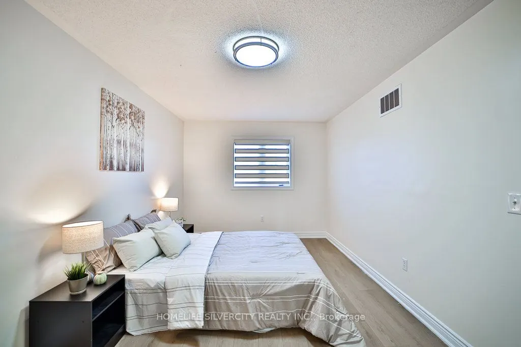 55 Samantha Cres