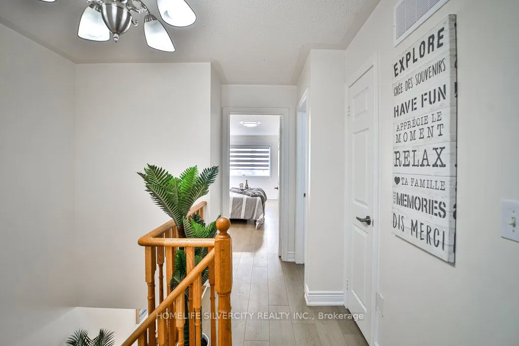 55 Samantha Cres