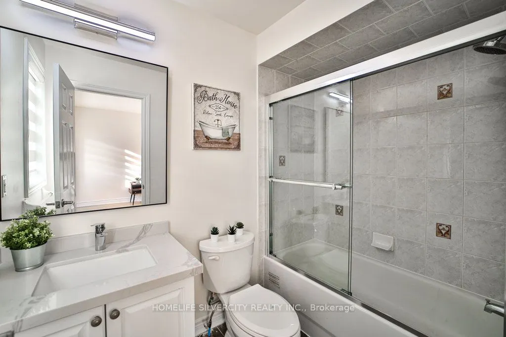55 Samantha Cres