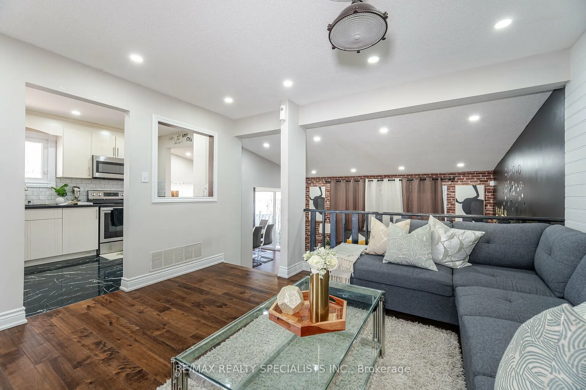 106 Horton Cres