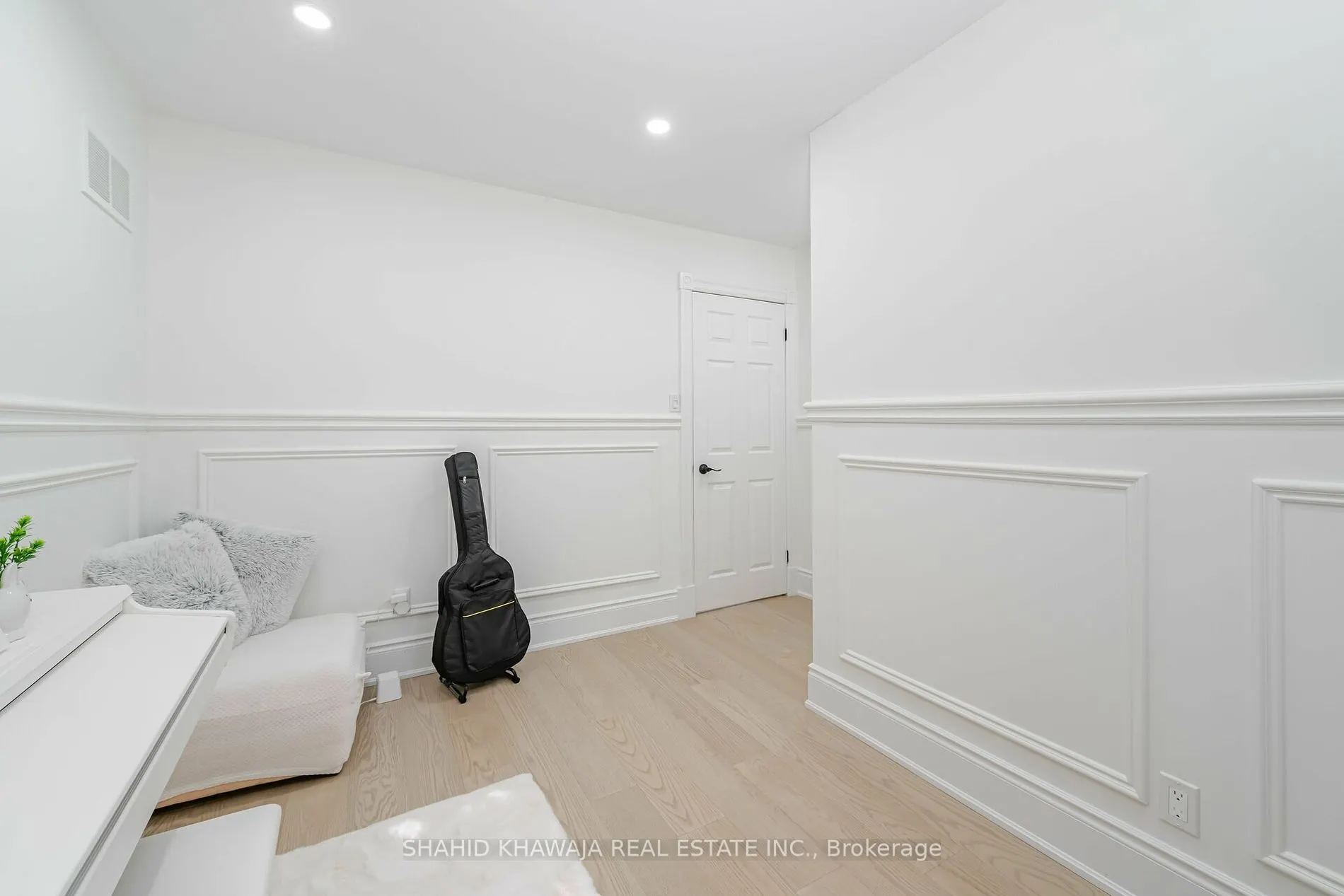 1645 Chesbro Crt