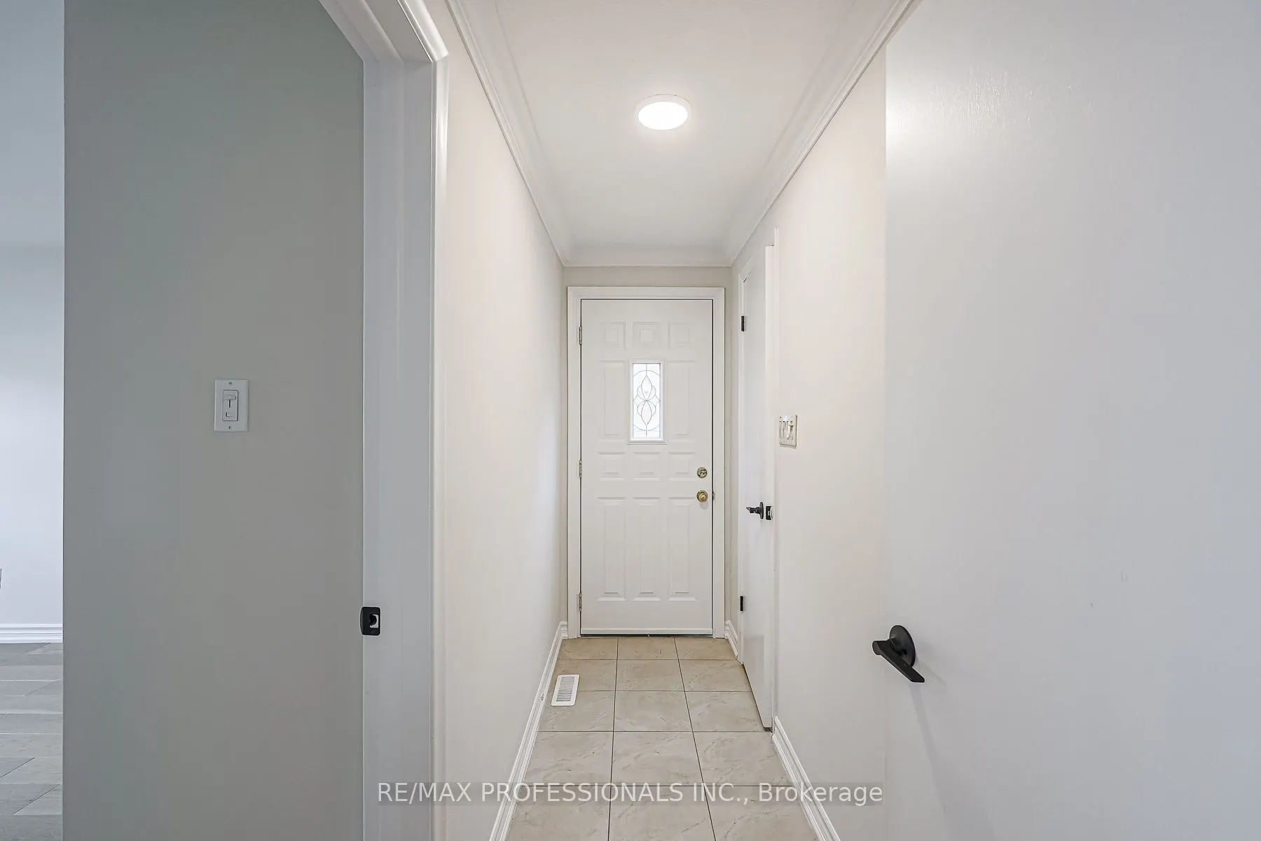 18 West Wareside Rd