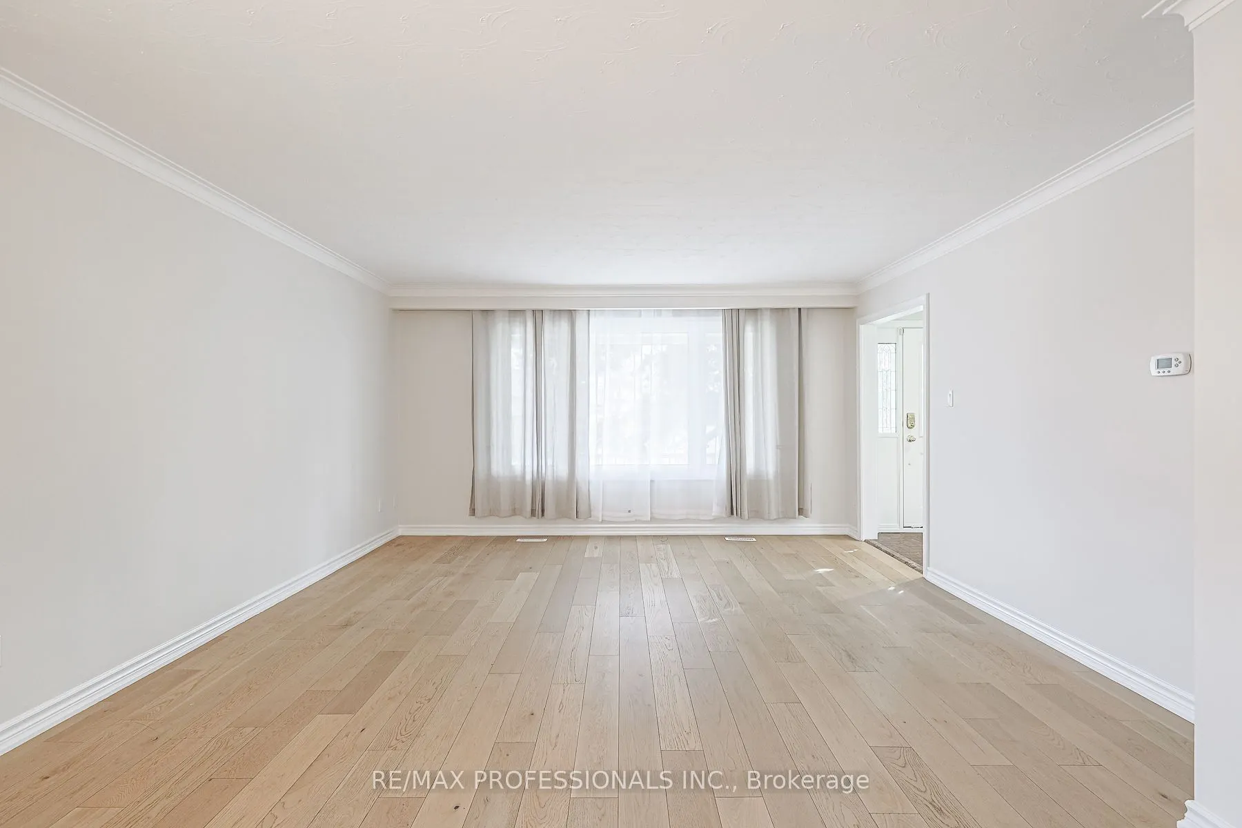 18 West Wareside Rd