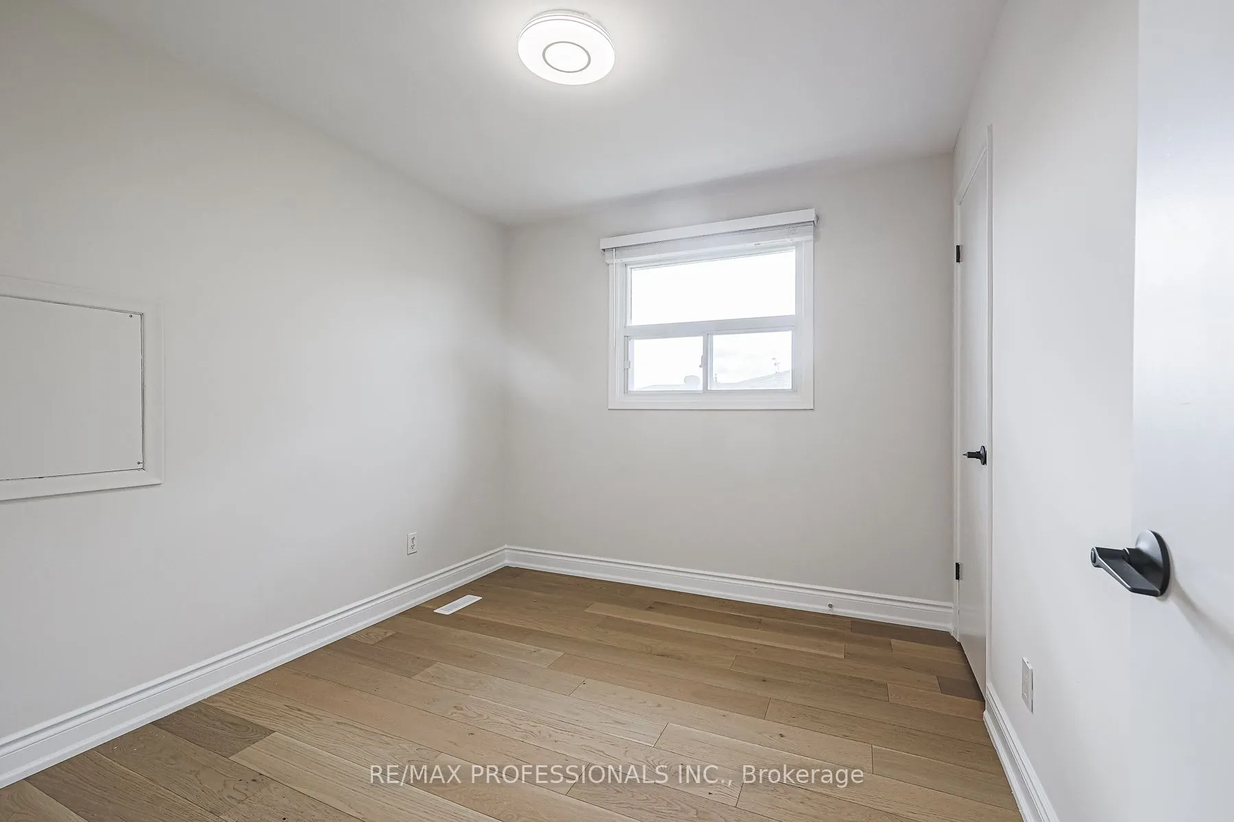 18 West Wareside Rd