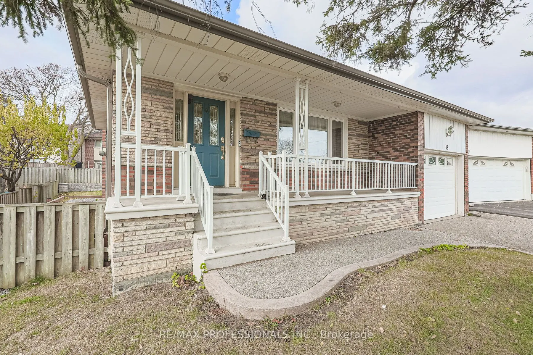 18 West Wareside Rd