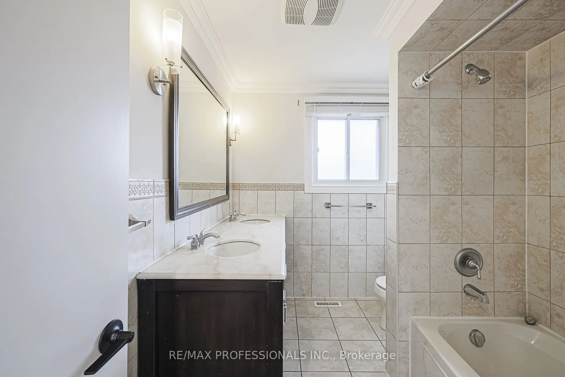 18 West Wareside Rd