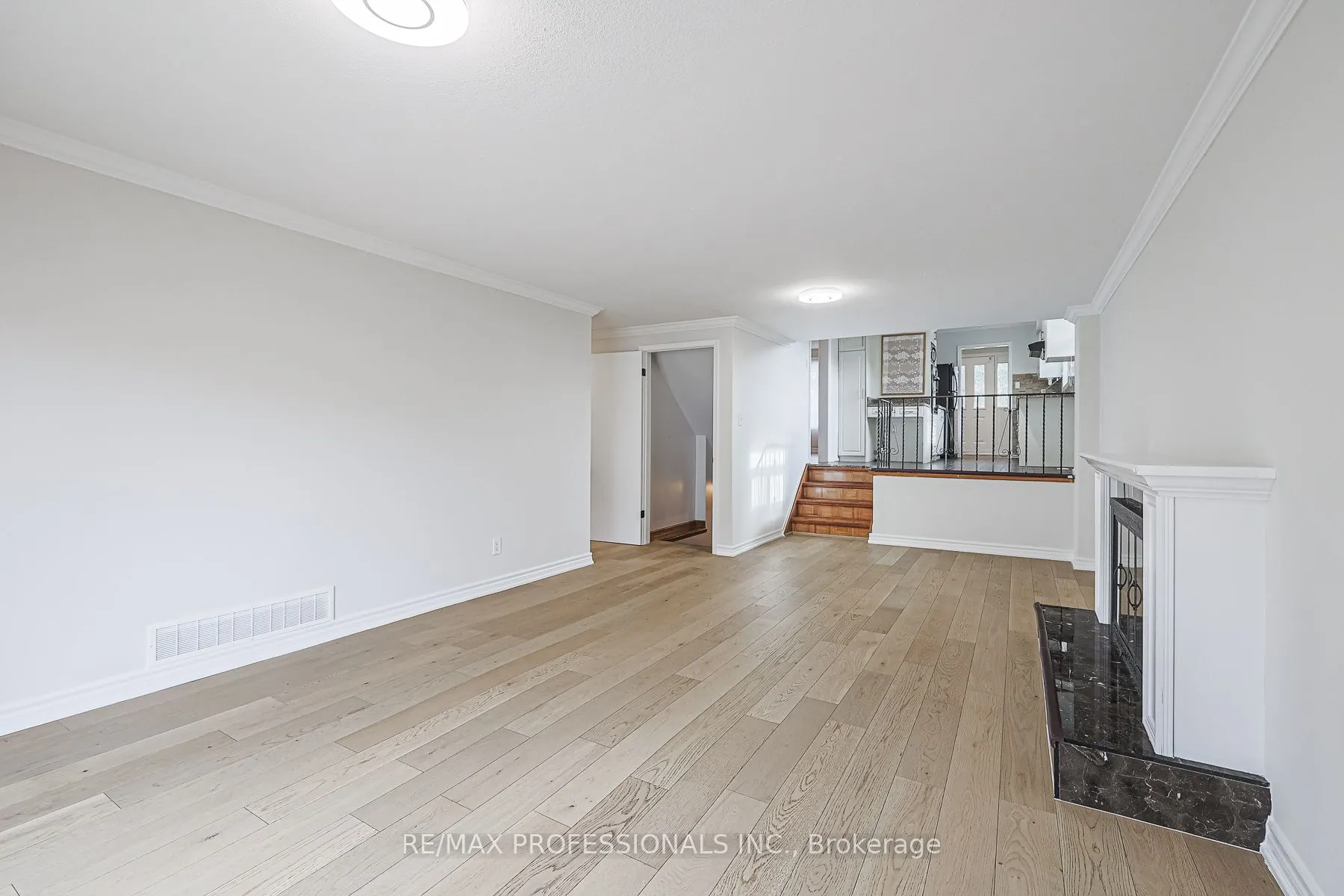18 West Wareside Rd