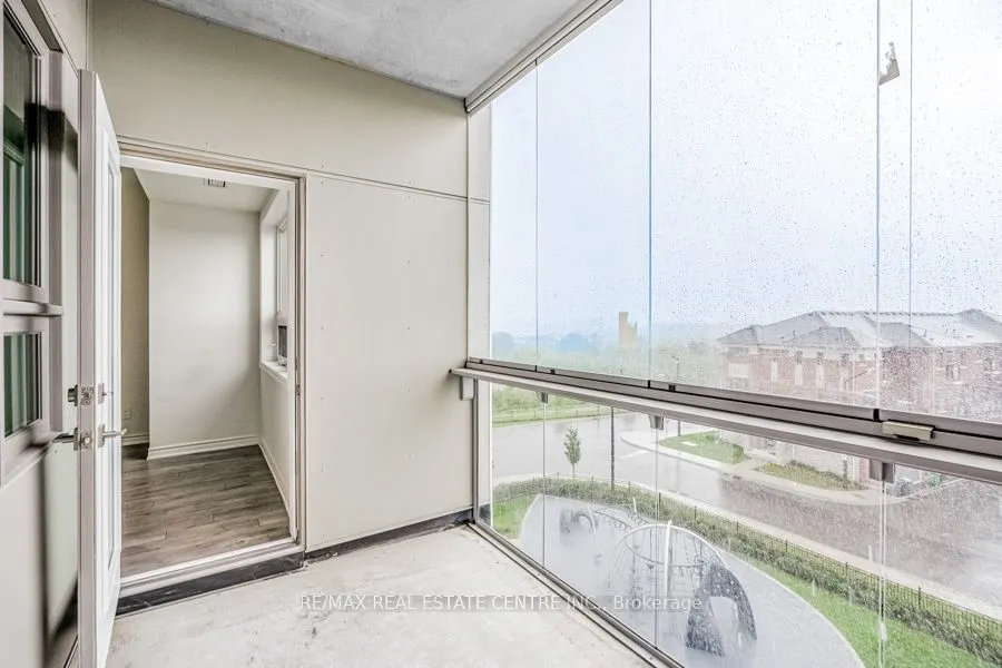 200 Lagerfeld Dr, #421