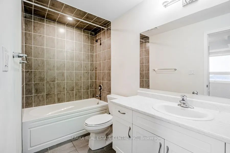 200 Lagerfeld Dr, #421