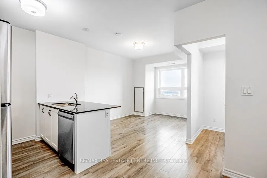 200 Lagerfeld Dr, #421