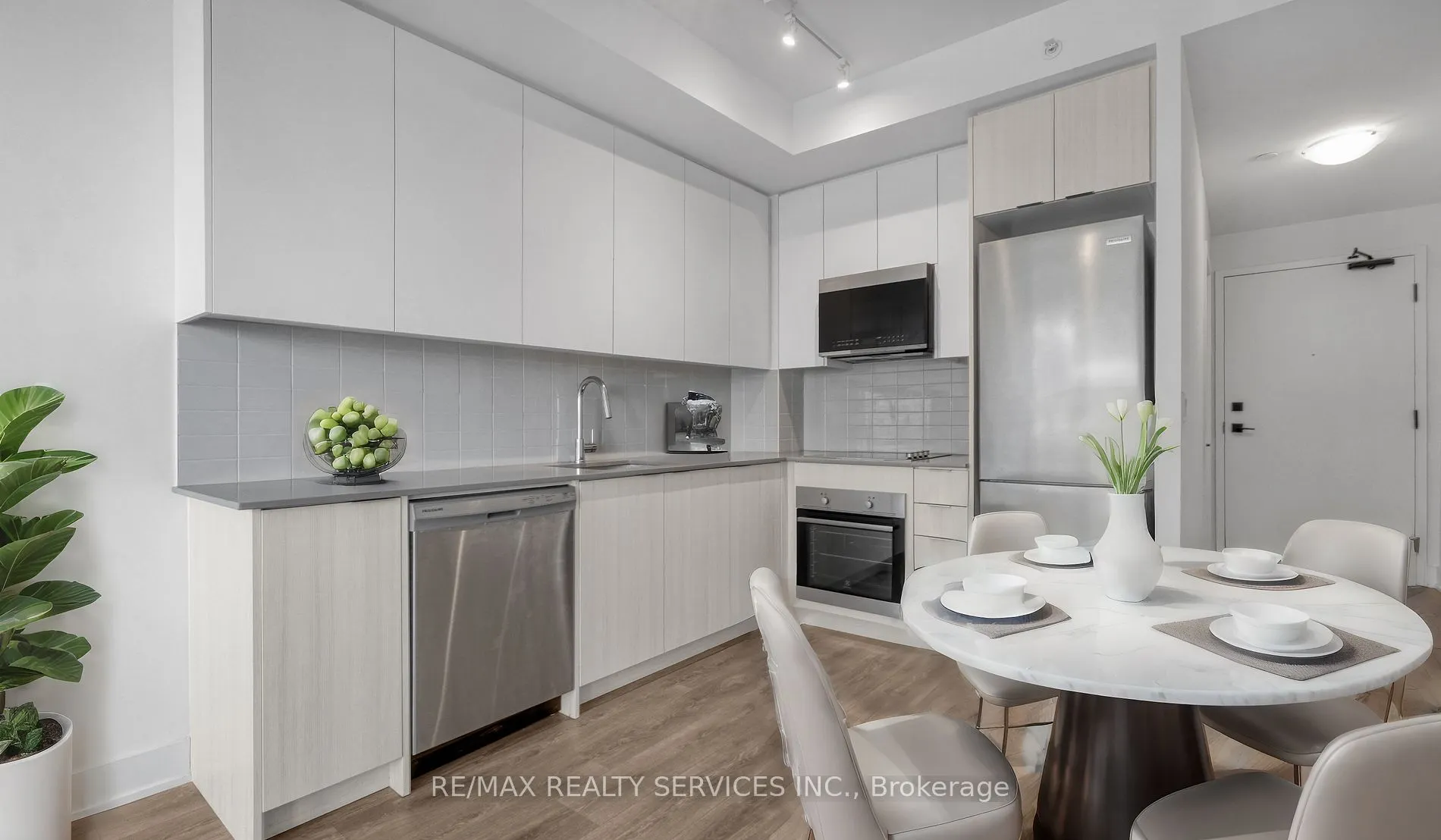 2481 Taunton Rd, #603