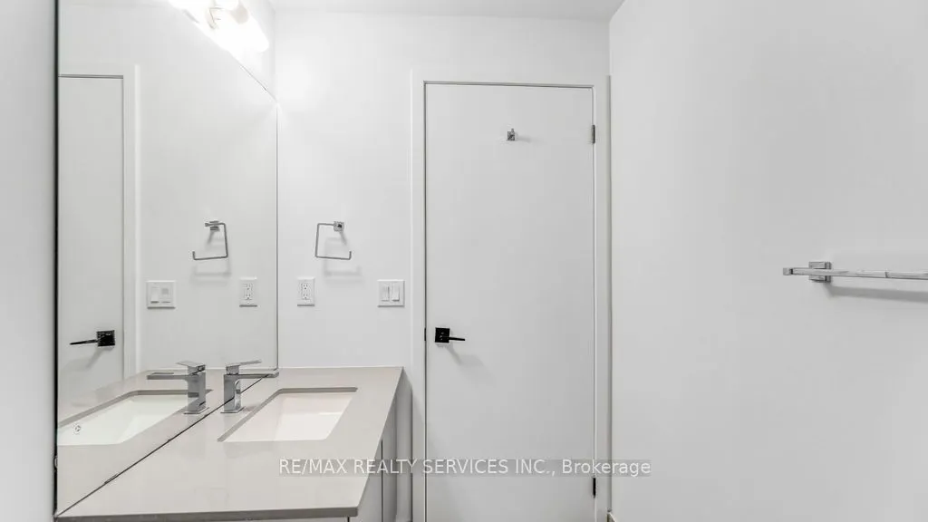 2481 Taunton Rd, #603
