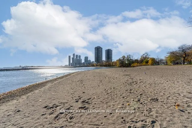 1926 Lakeshore Blvd, #3009