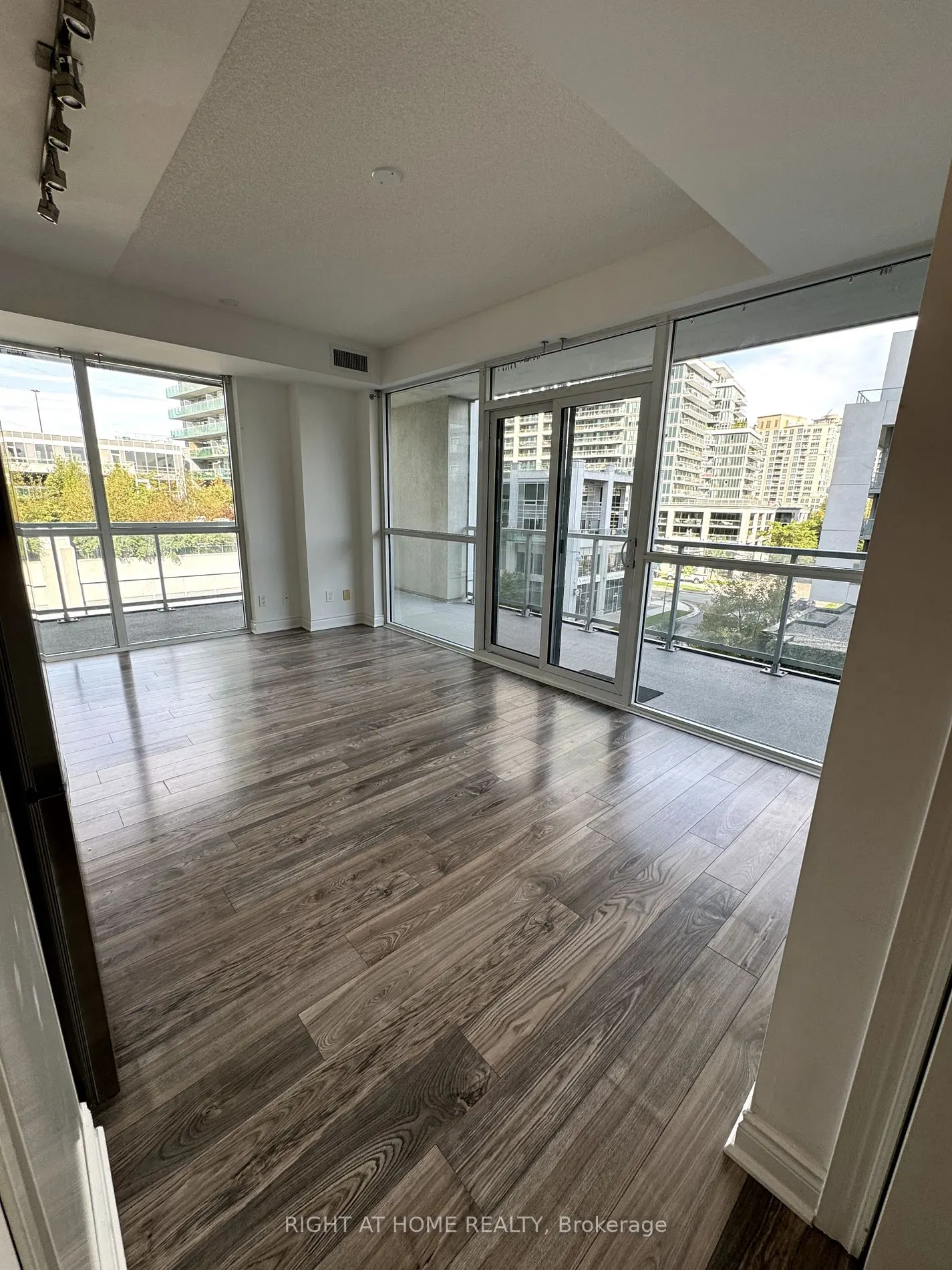 80 Marine Parade Dr, #331