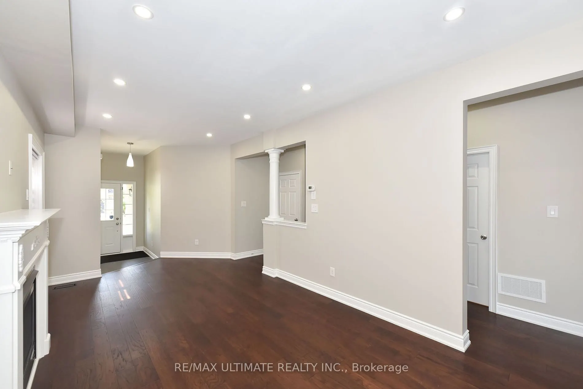 27 La Roche Ave