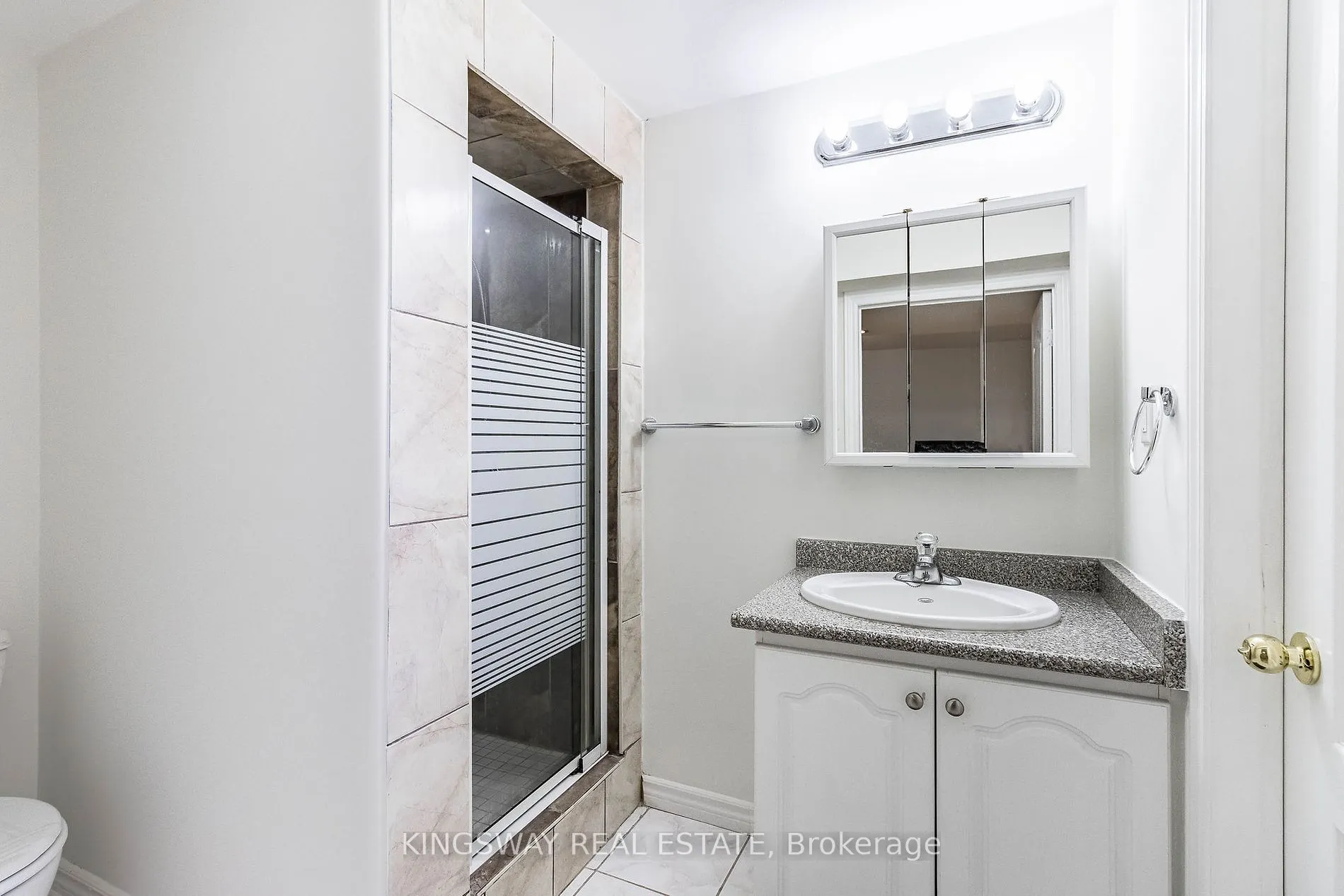 21 Tralee St