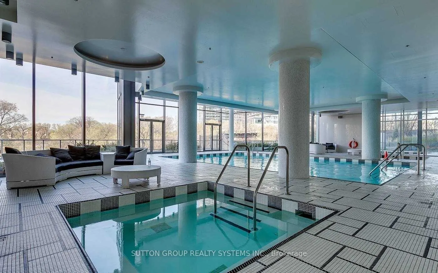 88 Park Lawn Rd, #1807