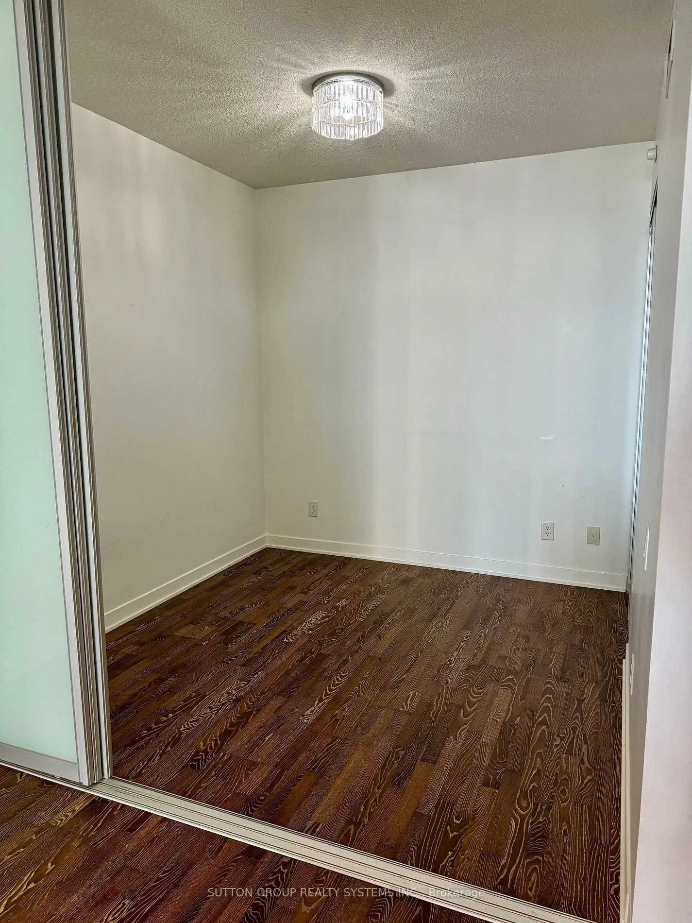 88 Park Lawn Rd, #1807