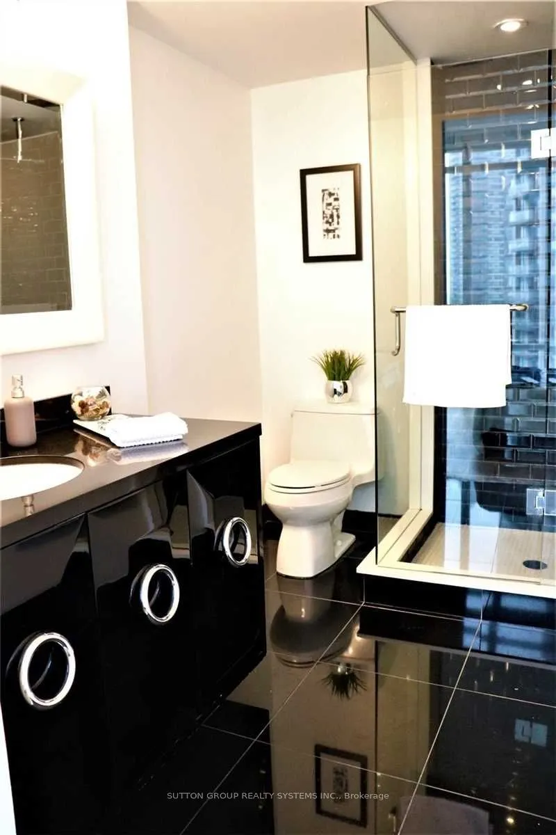 88 Park Lawn Rd, #1807