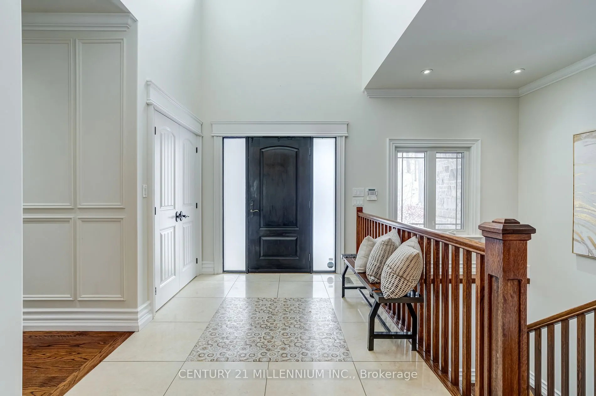 566 River Rd