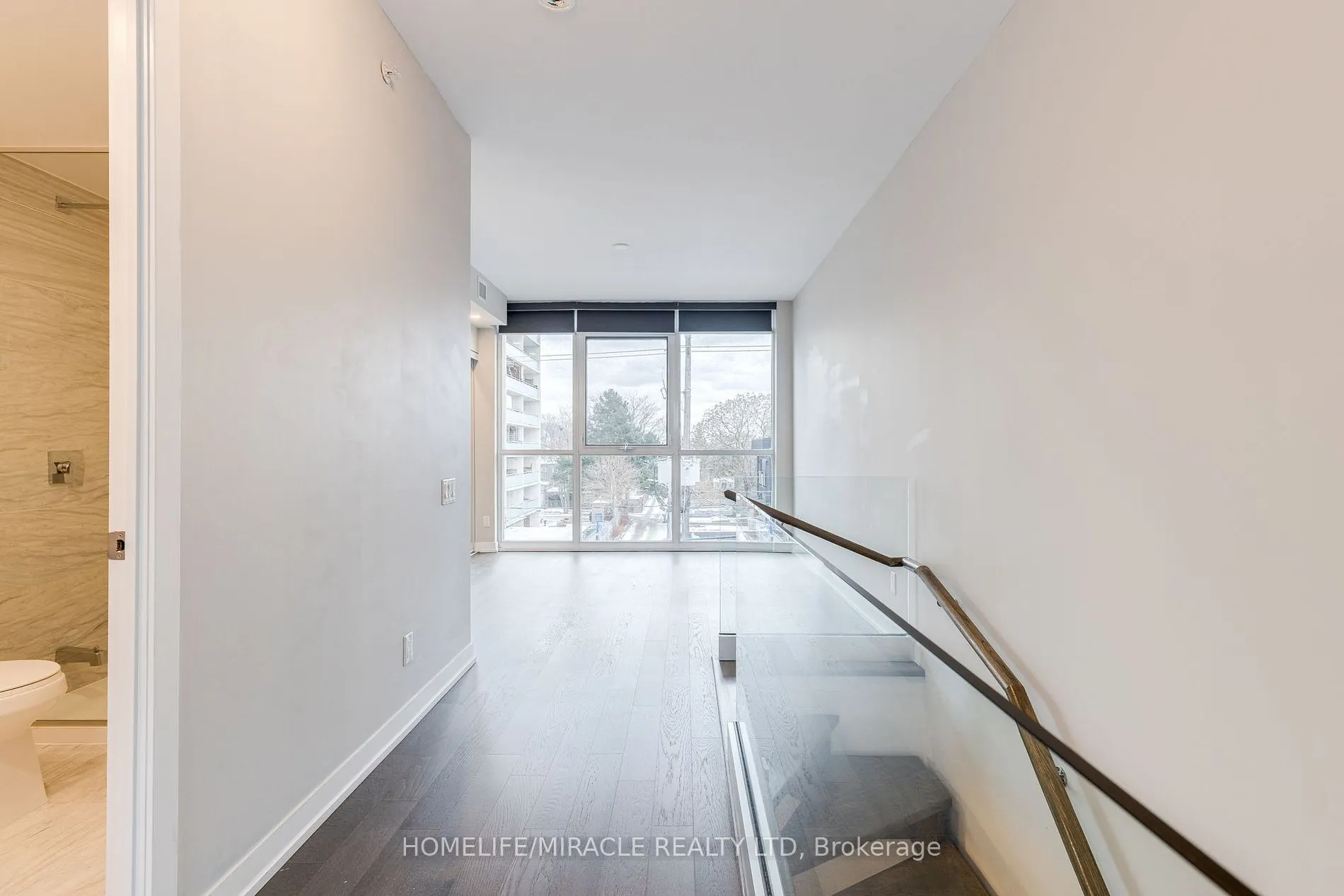 38 Howard Park Ave, #155