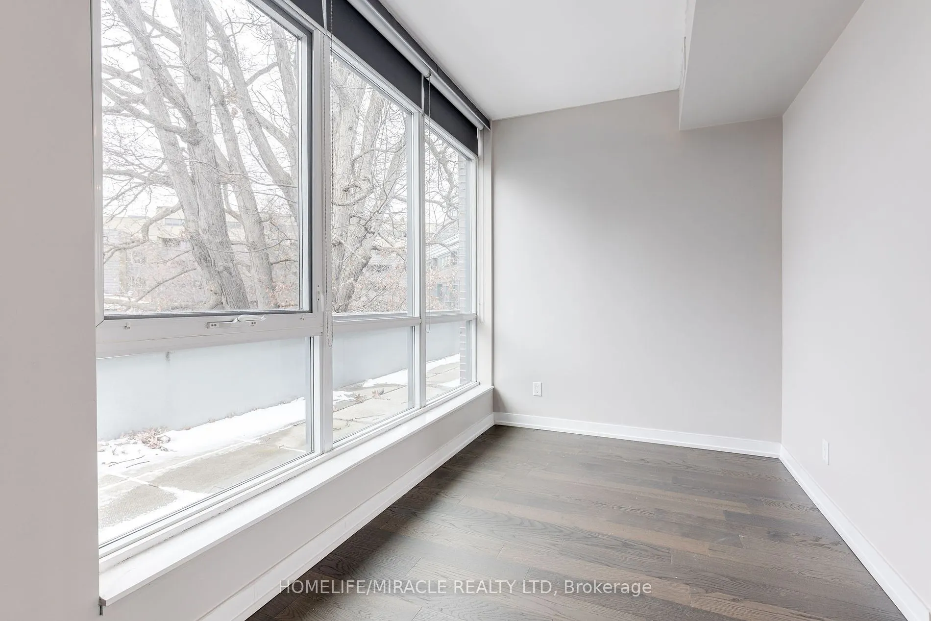 38 Howard Park Ave, #155