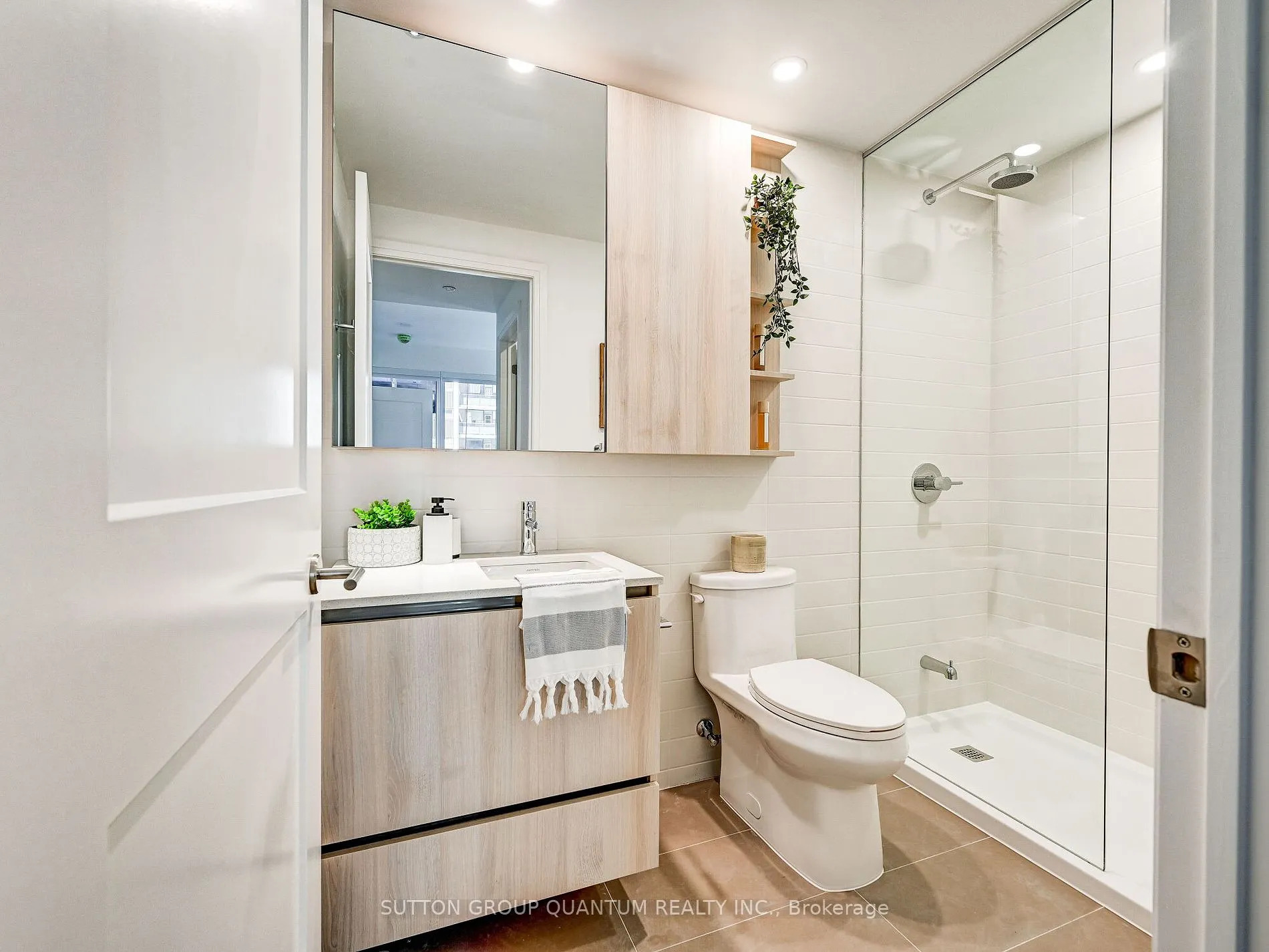 21 Park St E, #501