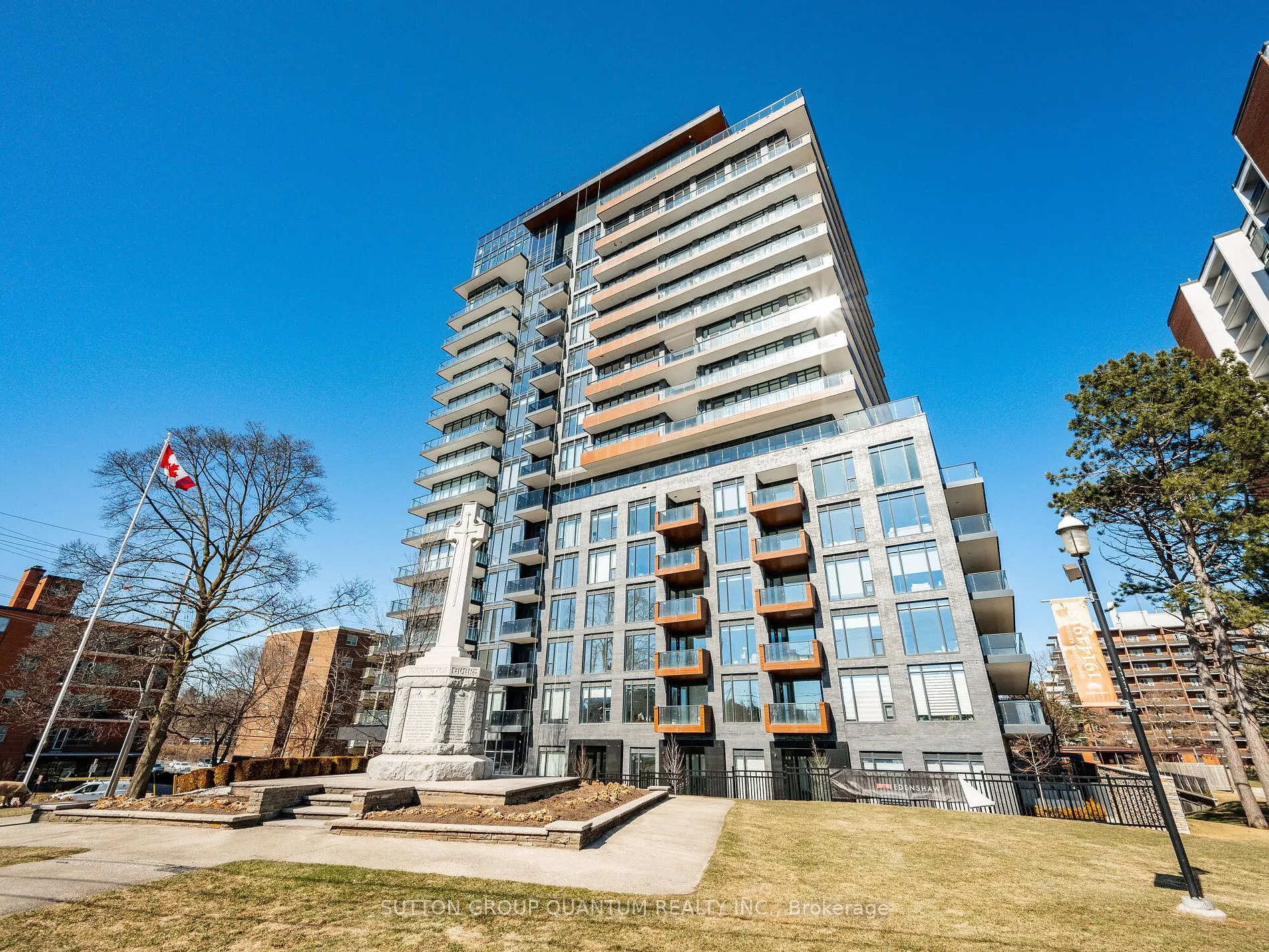 21 Park St E, #501