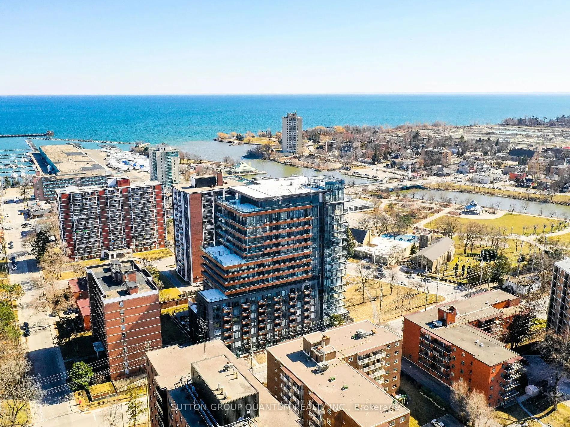 21 Park St E, #501