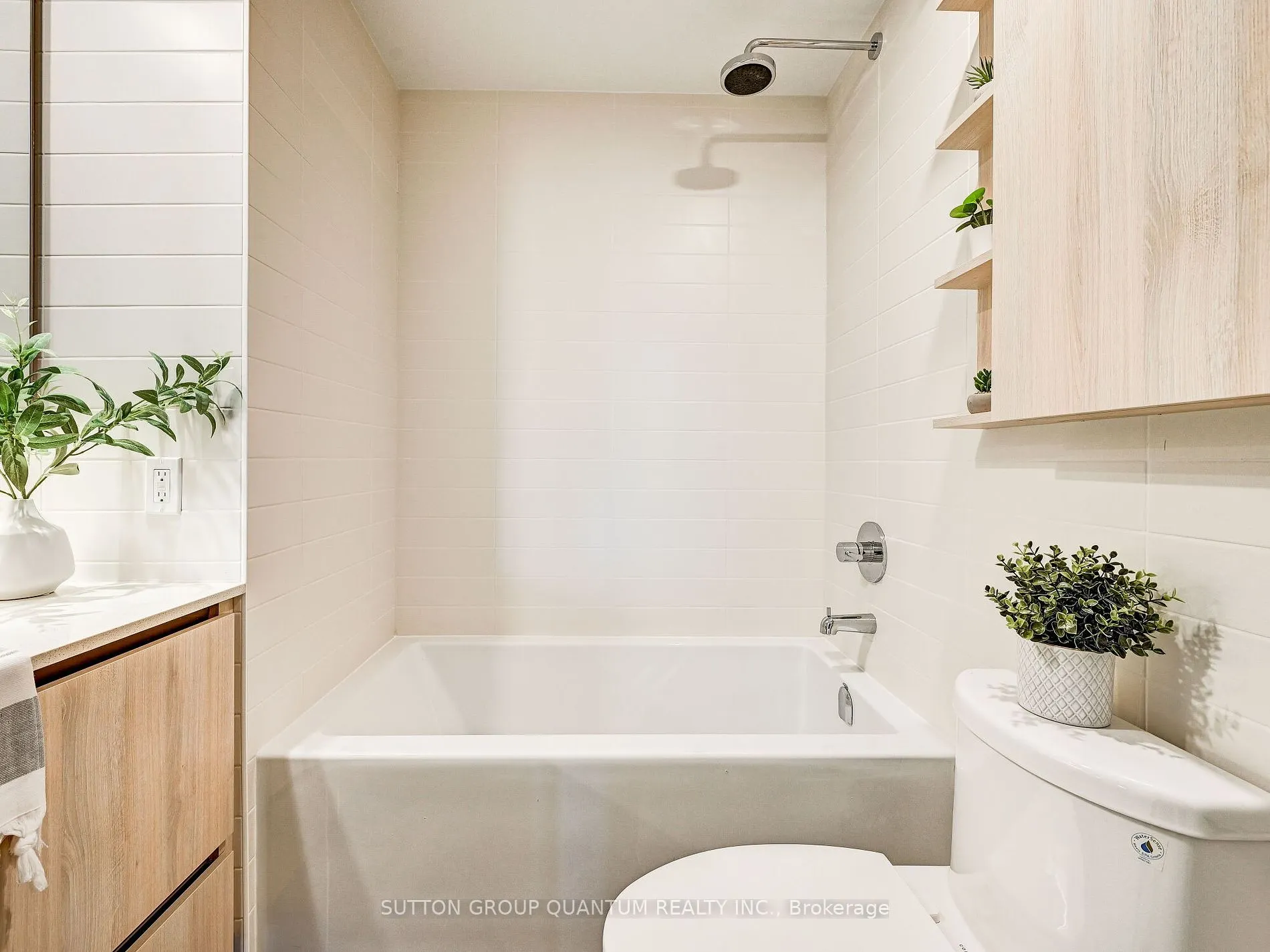 21 Park St E, #501