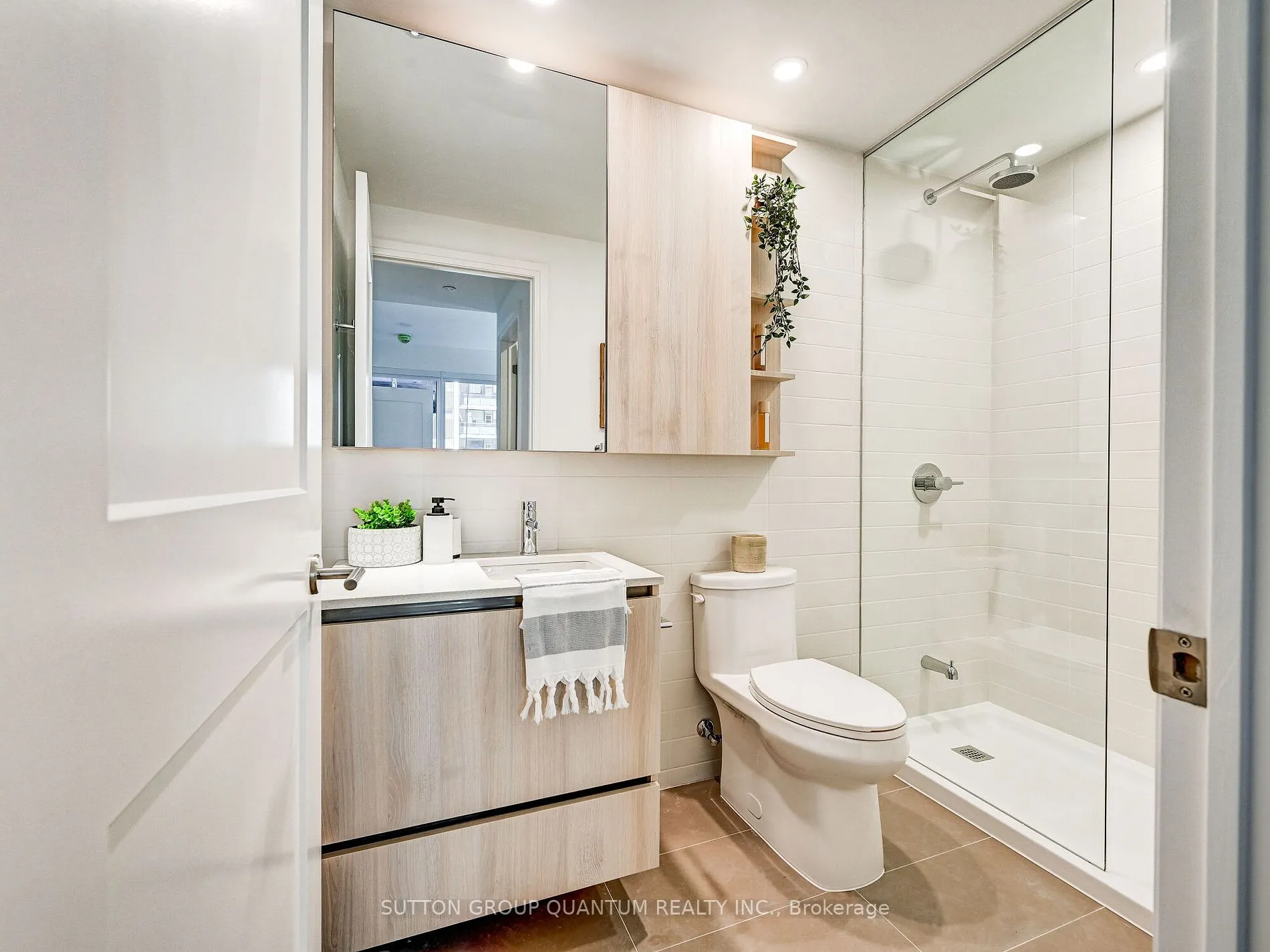 21 Park St E, #501