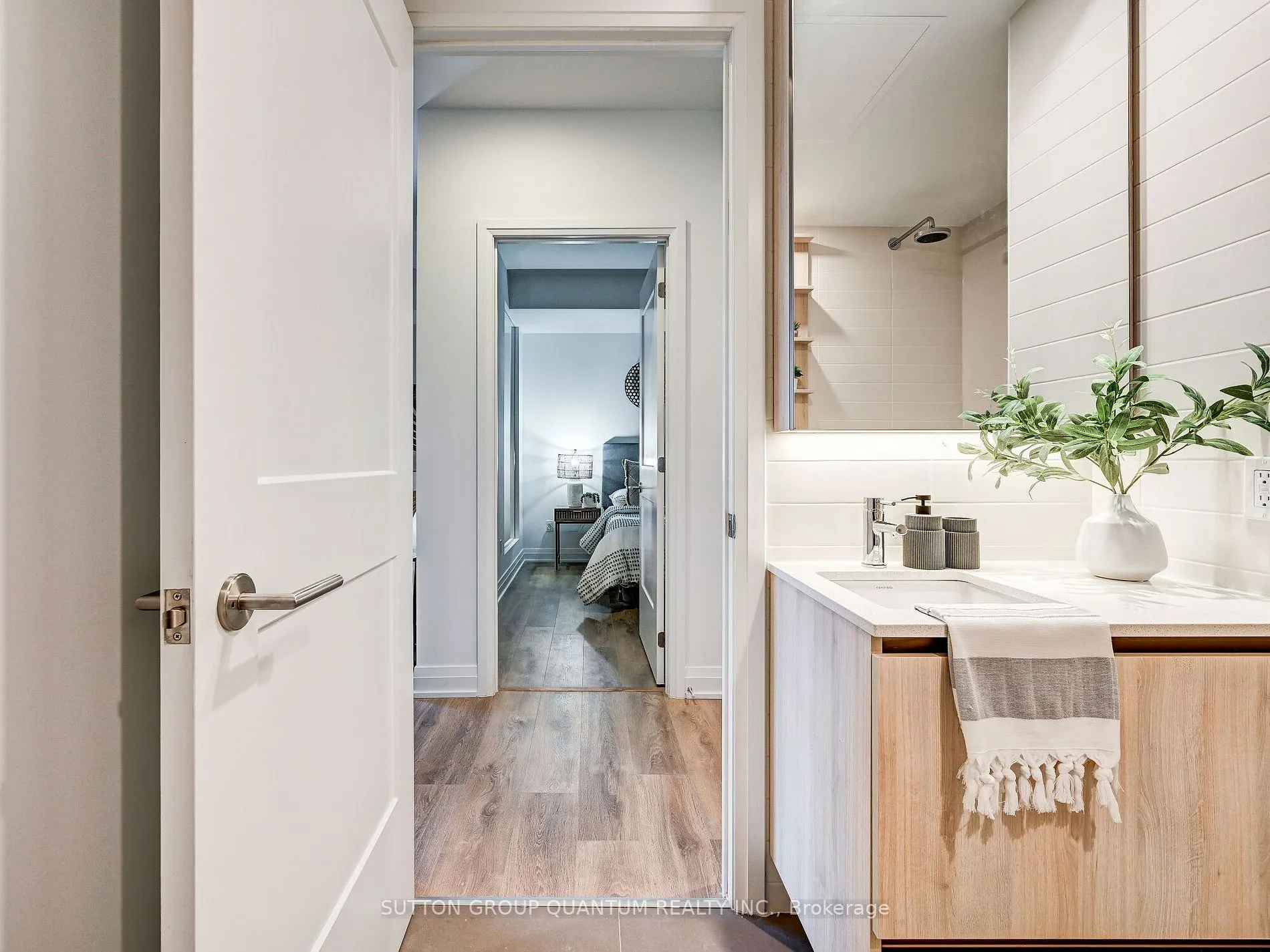 21 Park St E, #501