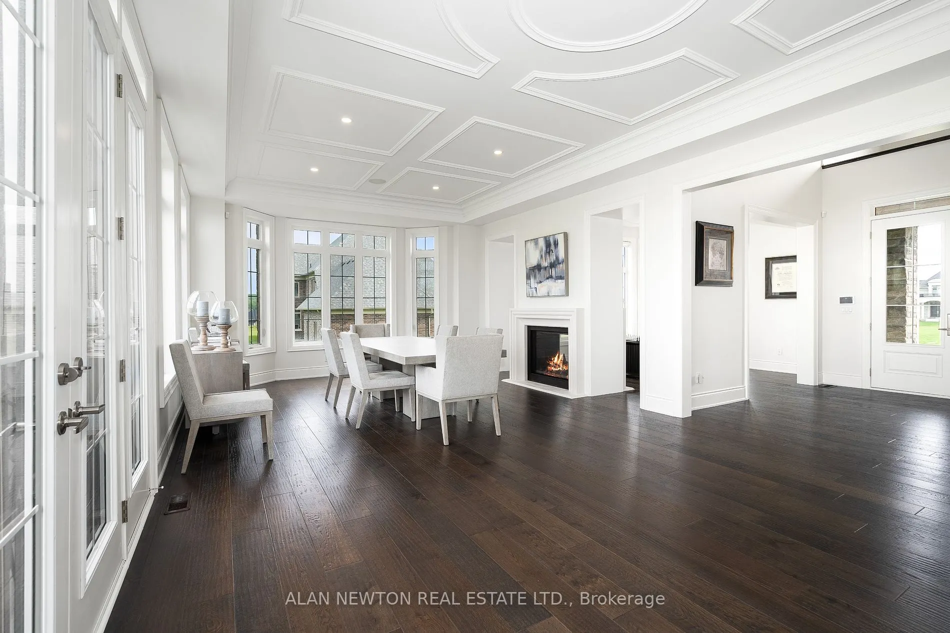 276 Amos Dr
