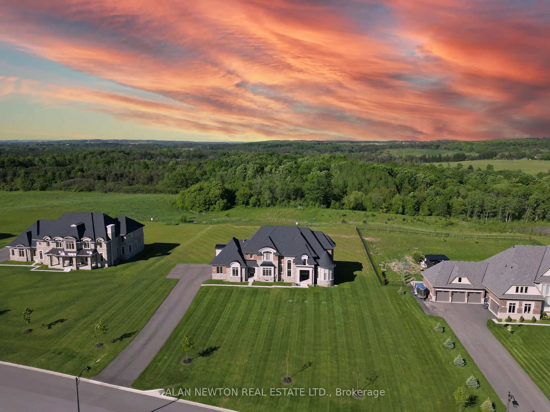 276 Amos Dr