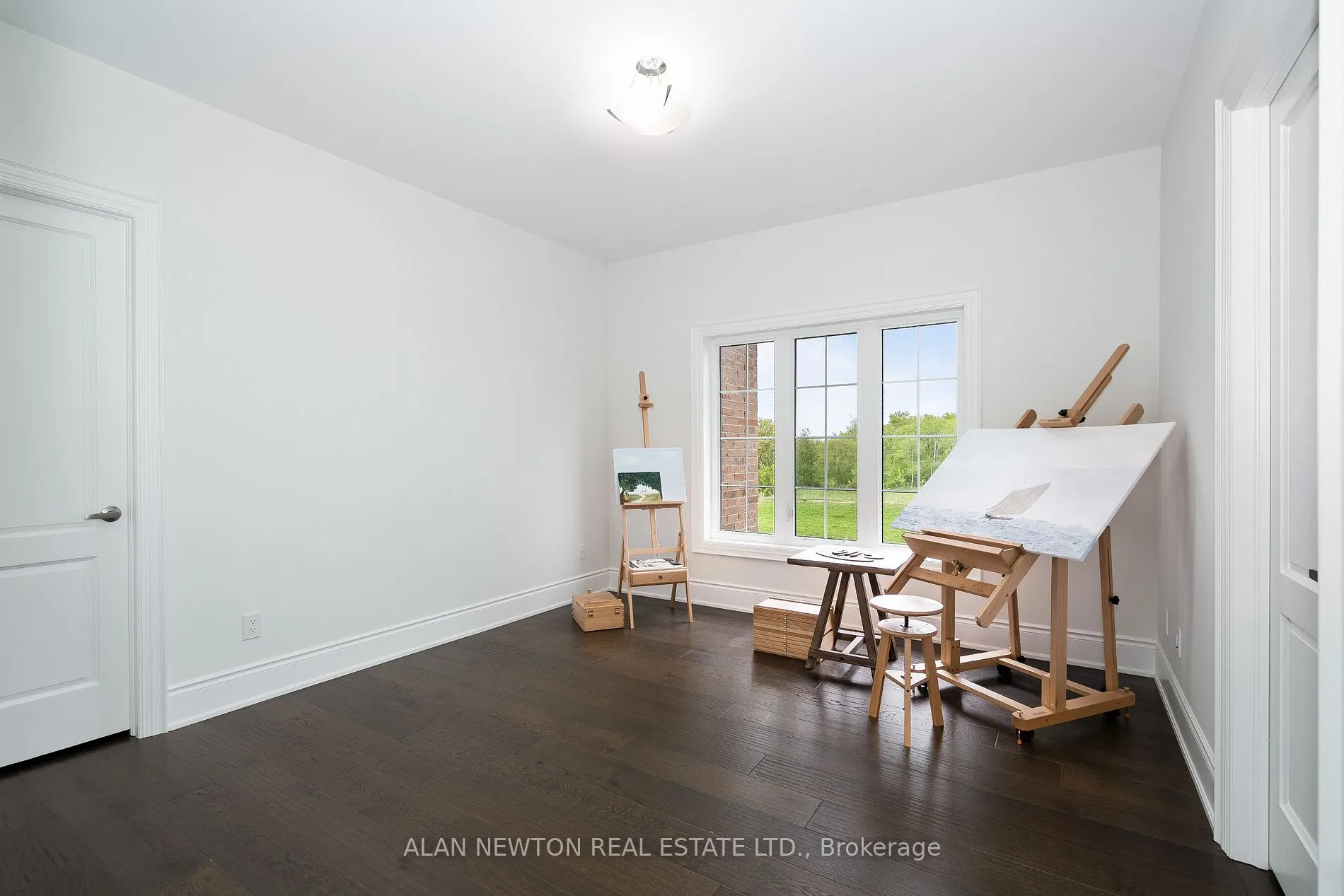 276 Amos Dr