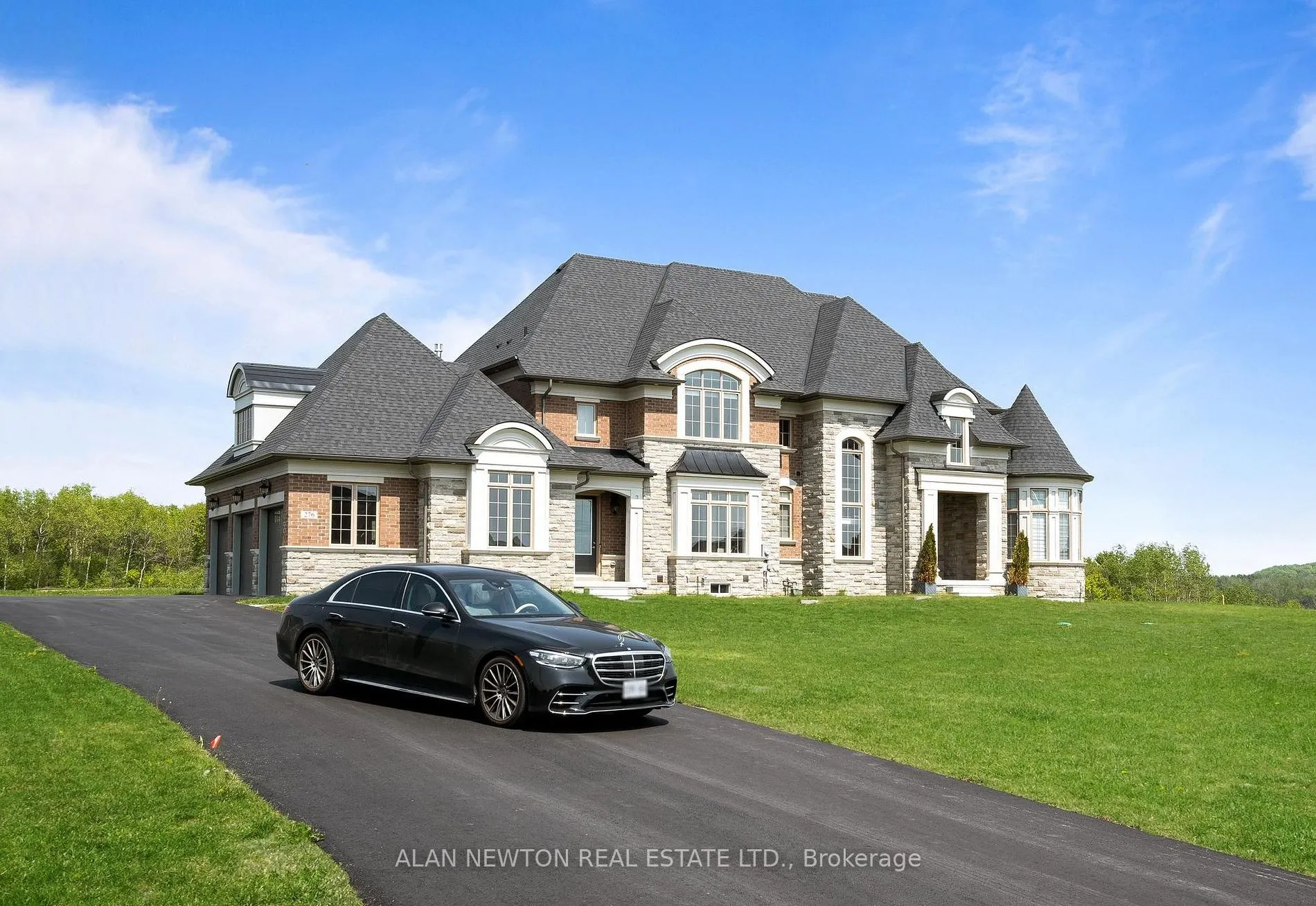 276 Amos Dr
