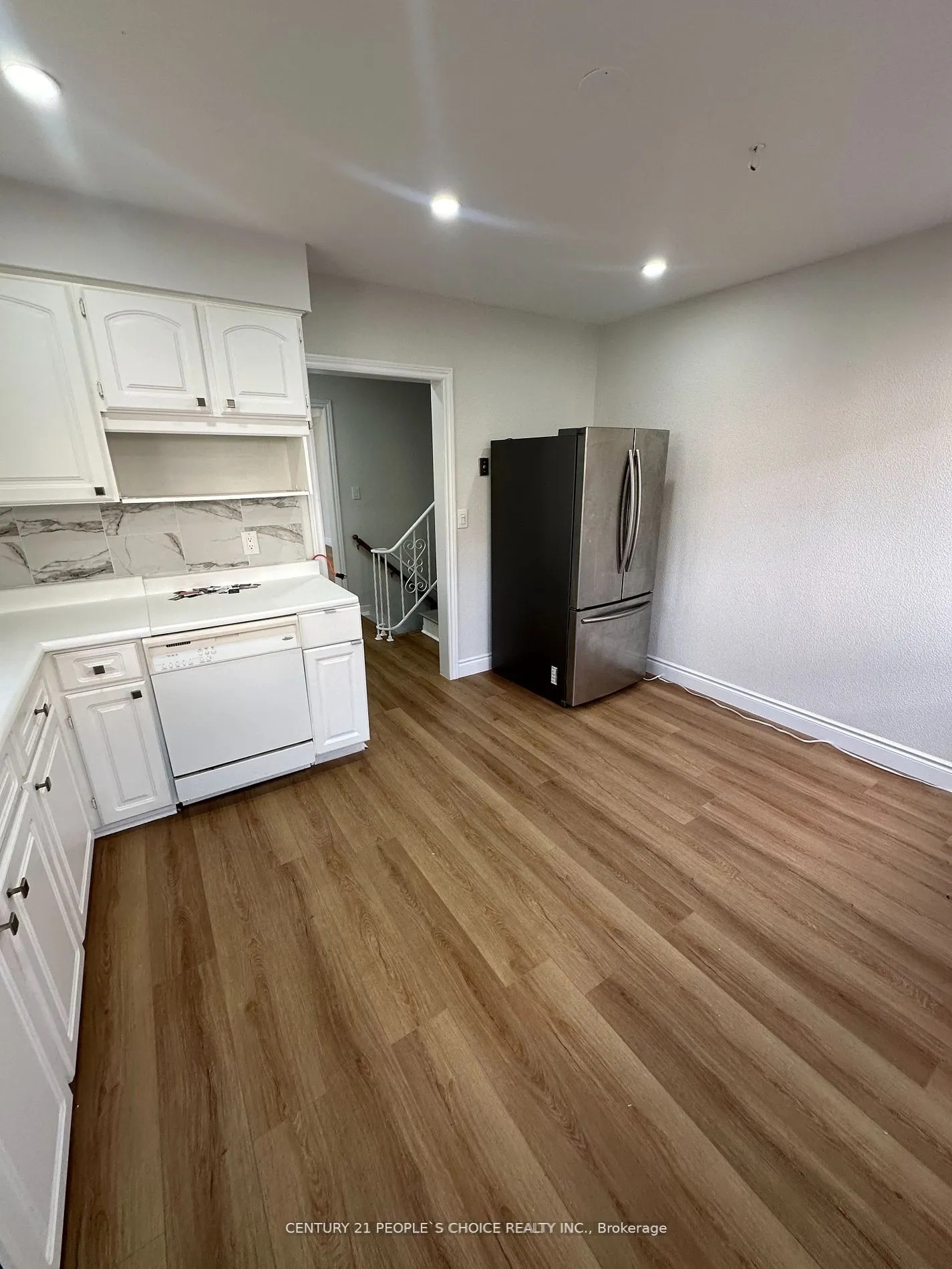 608 Thornwood Ave