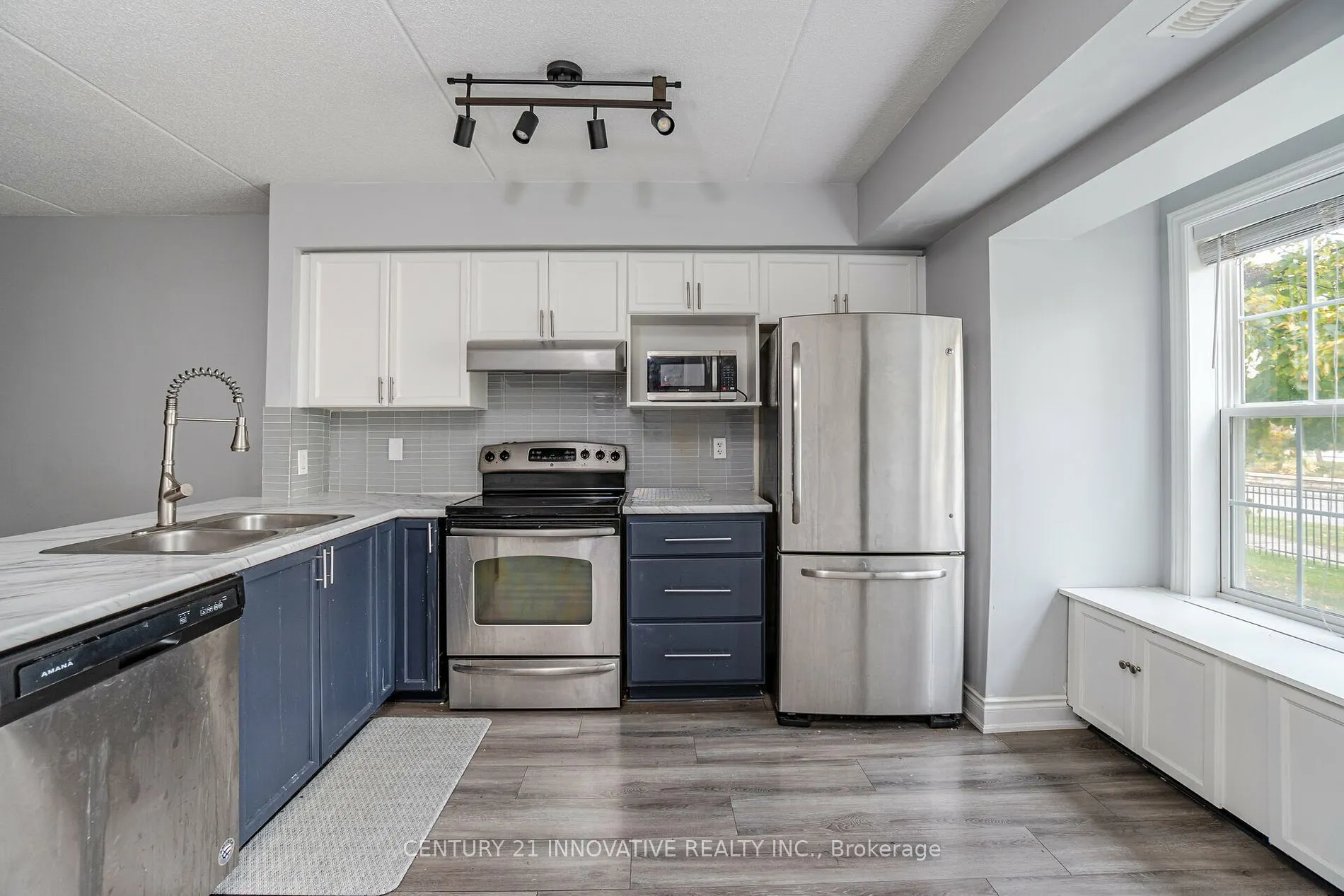 1491 Maple Ave, #111
