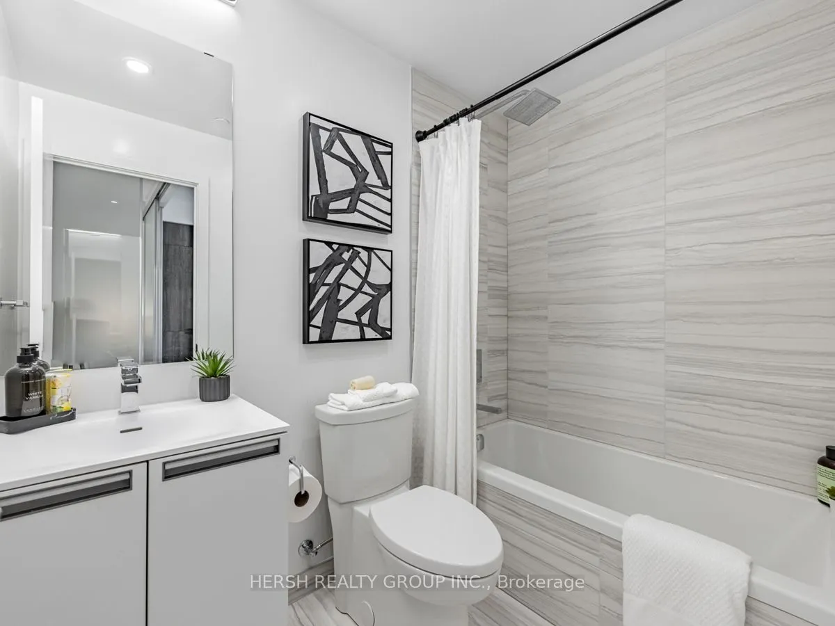 160 Kingsway Cres, #310