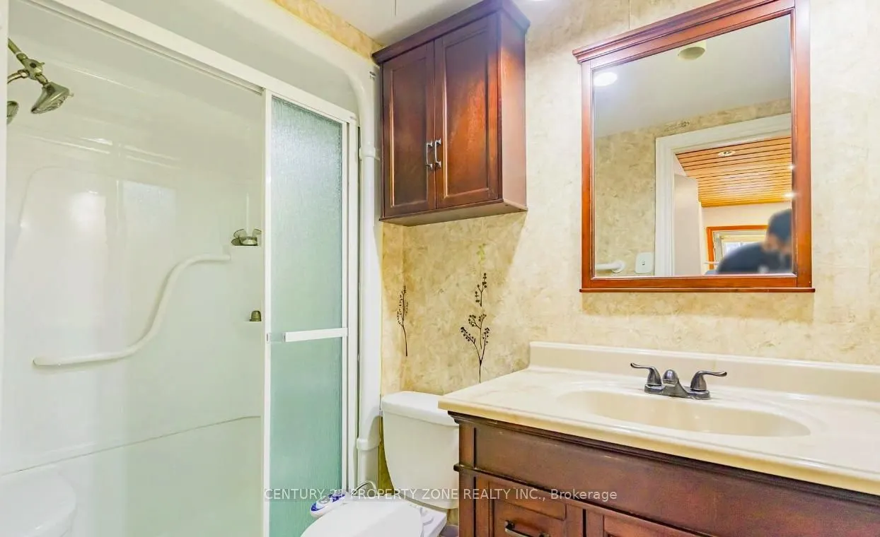 122 Earnscliffe Circ